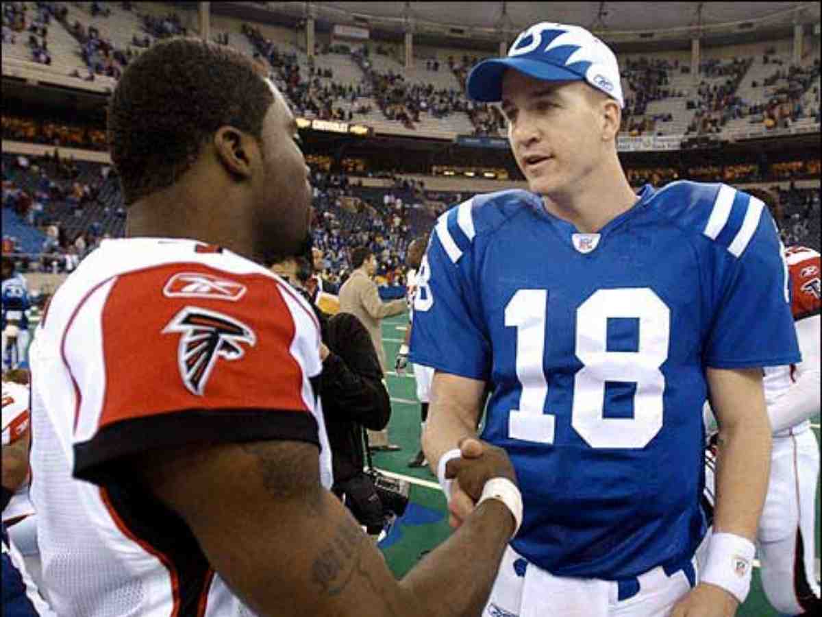 Michael Vick Reveals He Used To Play As Peyton Manning In 'Madden ...