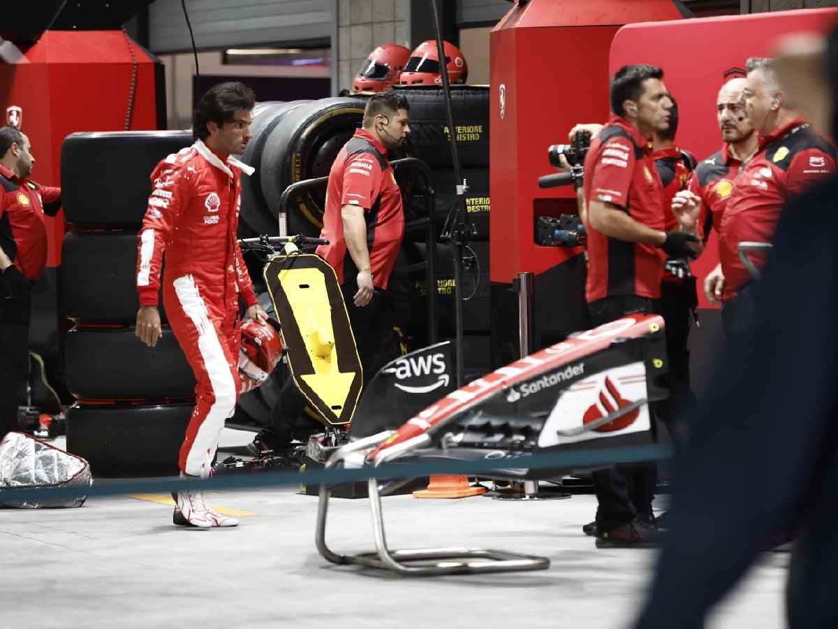 Carlos Sainz entering the Ferrari garage at Las Vegas GP