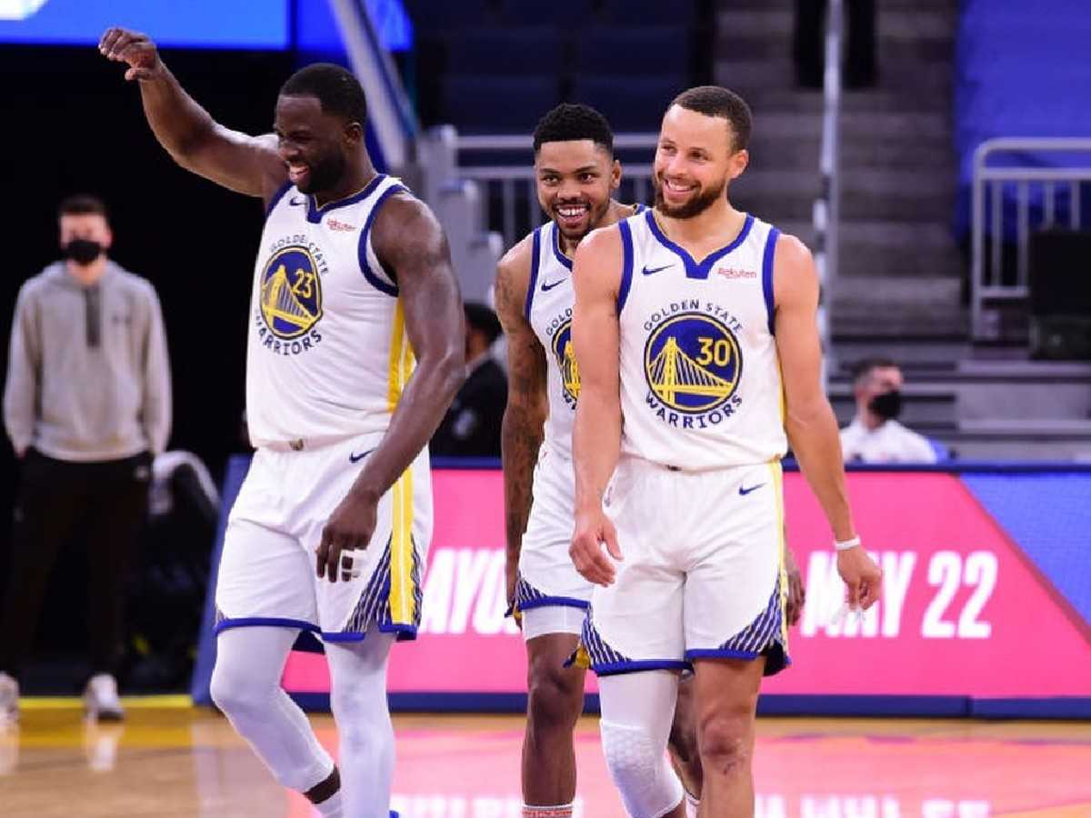 Reporter gets checked by Draymond Green after not unanimously crowning Stephen Curry as ‘the greatest point guard of all time’