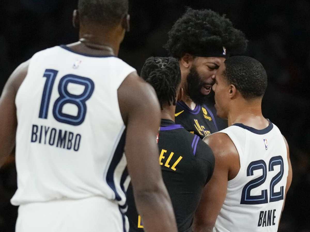 Anthony Davis ROASTS Grizzlies After Fighting Two Of Their Players ...