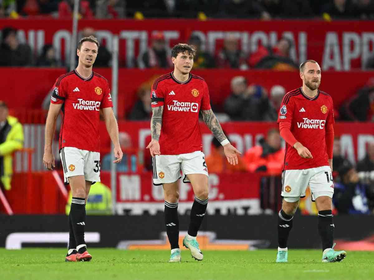 ‘Is that why city won?’ - Fans troll Manchester United amidst reports of kits being ‘TOO TIGHT’, Andre Onana now wears ‘replicas’ 1 Manchester United players wearing replica socks