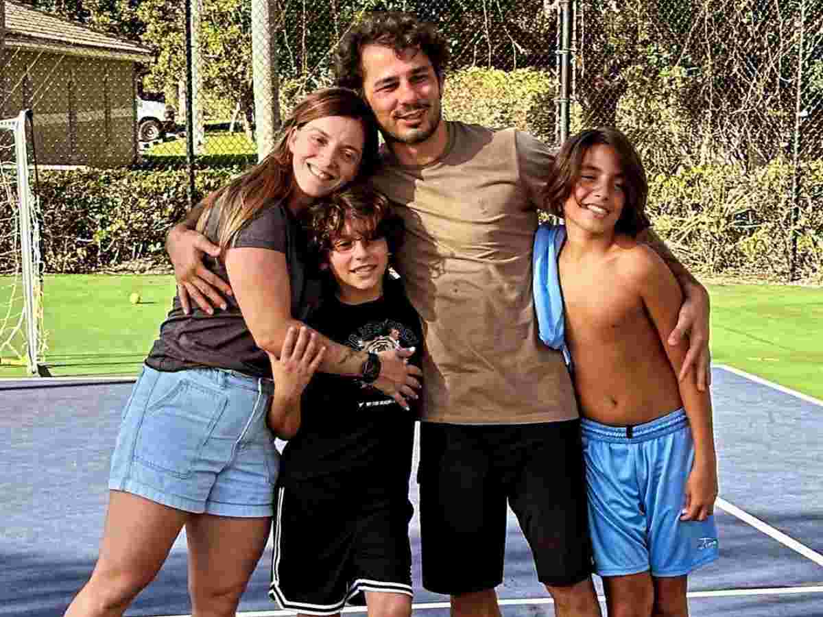 Alexandre Pantoja and Gabryella Pantoja with their children