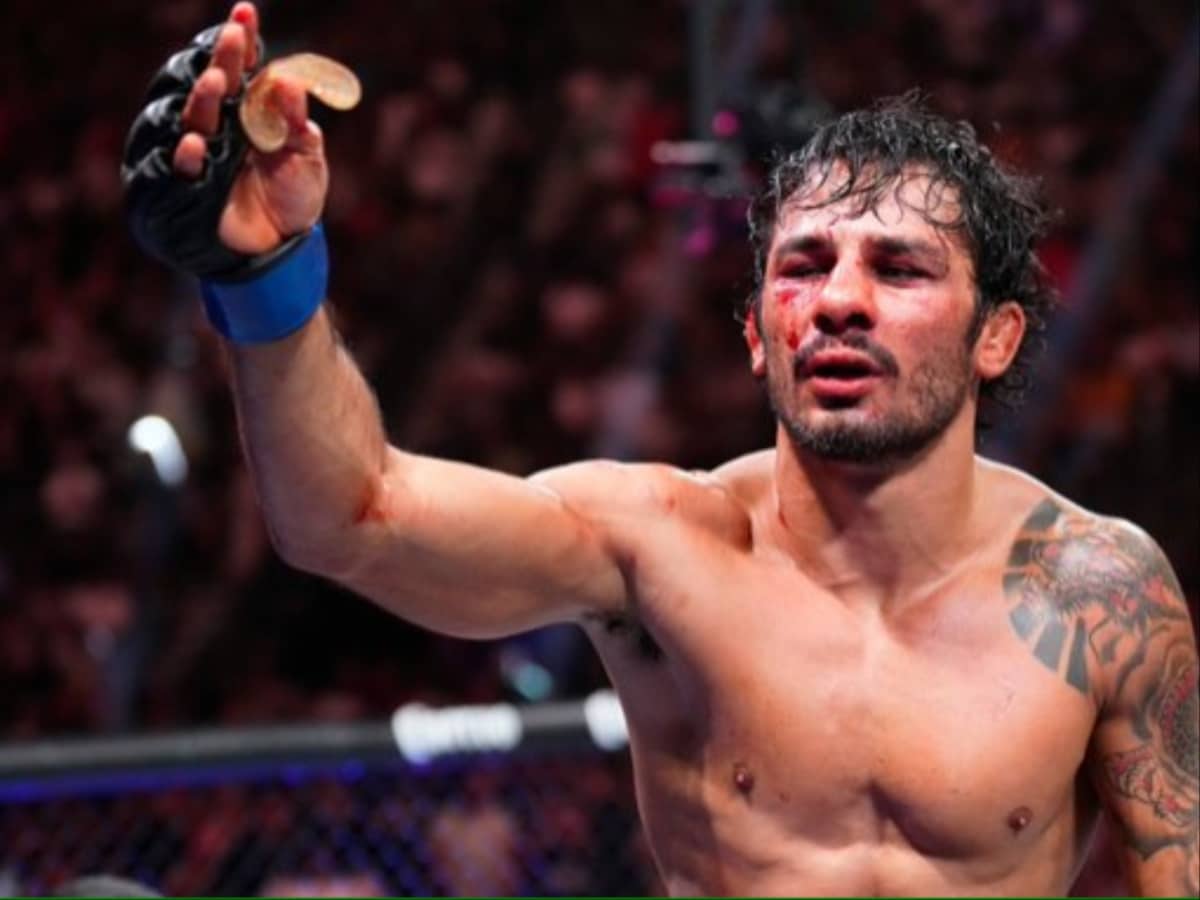 “Like if I was drunk,” Month after defending belt, Brazilian champ Alexandre Pantoja SHOCKIGLY claims almost blacking out mid-fight