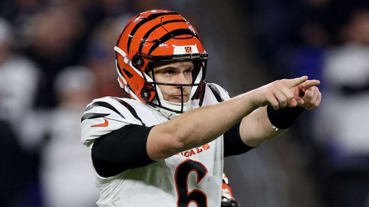 Cincinnati Bengals quarterback Jake Browning (6) celebrates after beating the Jacksonville Jaguars in overtime at EverBank Stadium.