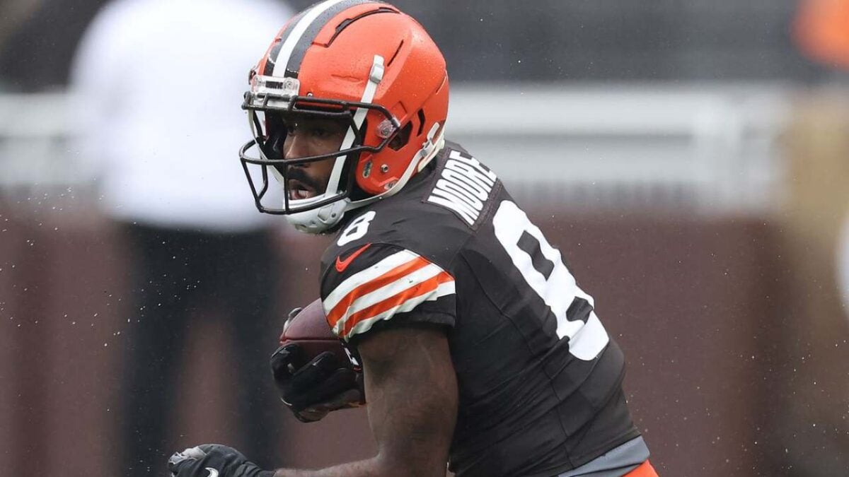 Elijah Moore injury update What happened to the Browns WR after scary