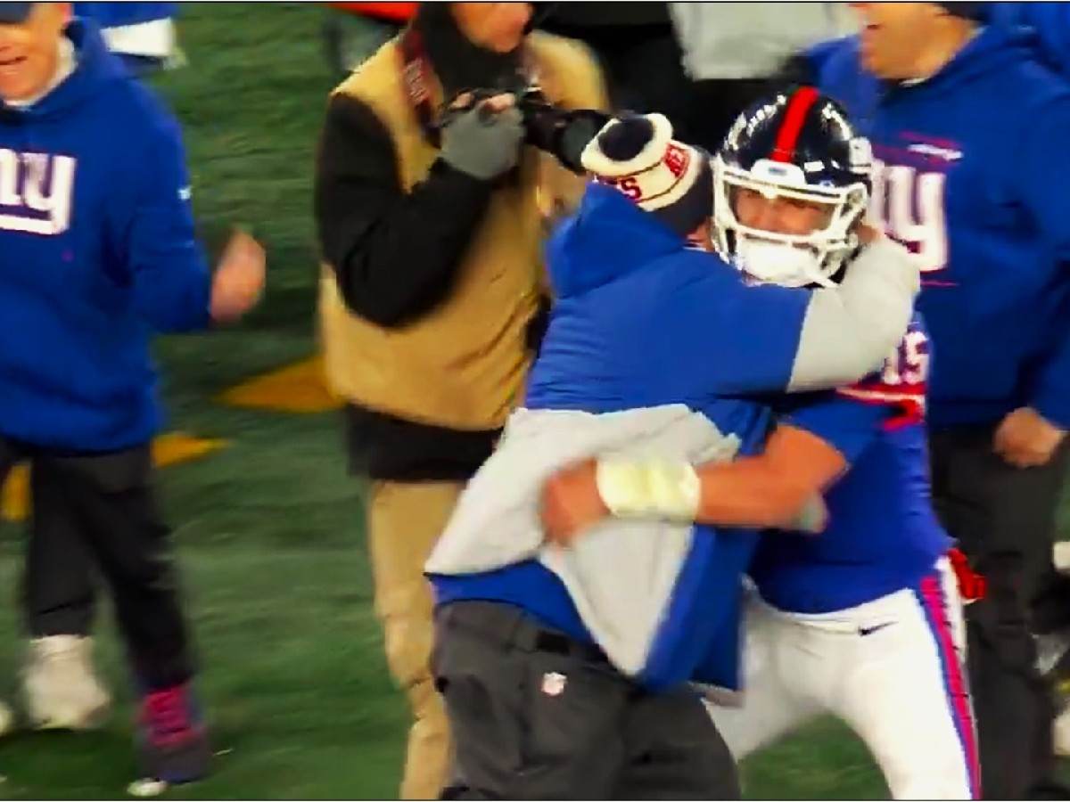 WATCH: ‘Ecstatic’ Brian Daboll hugs a ‘fired up’ Tommy DeVito after notching up a thrilling win over the Packers