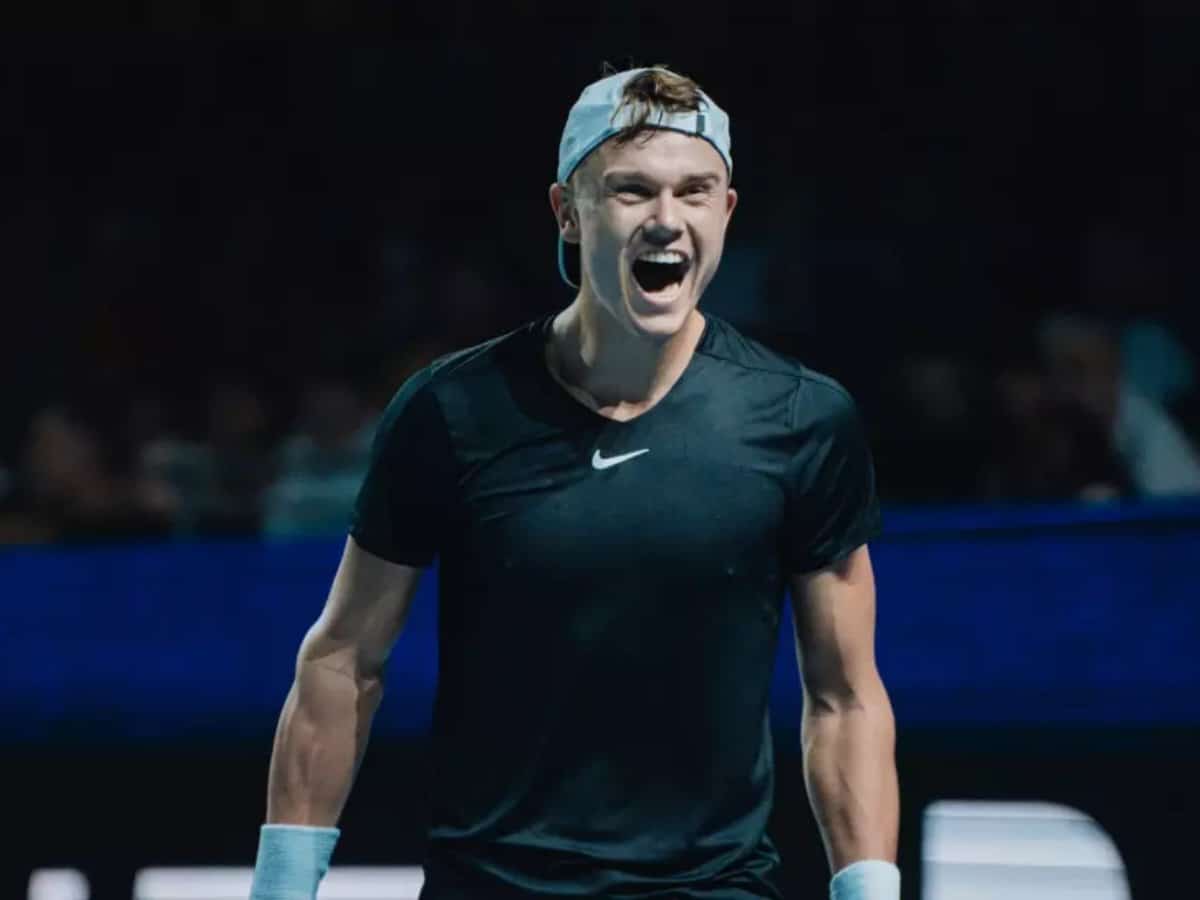 Holger Rune dominates his way into the first final of the season in Brisbane 