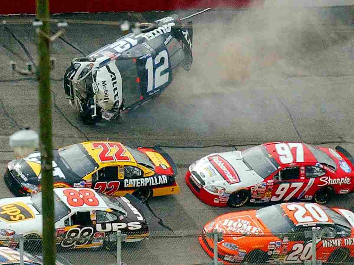 Dale Jr. at the 2005 Aaron's 499