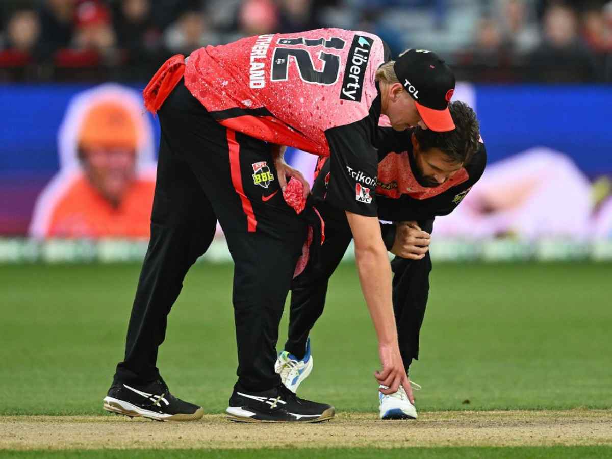 Pitch offers STRANGE bounce in Australia, umpires call off BBL game and Aaron Finch exclaims it could’ve resulted in real issues