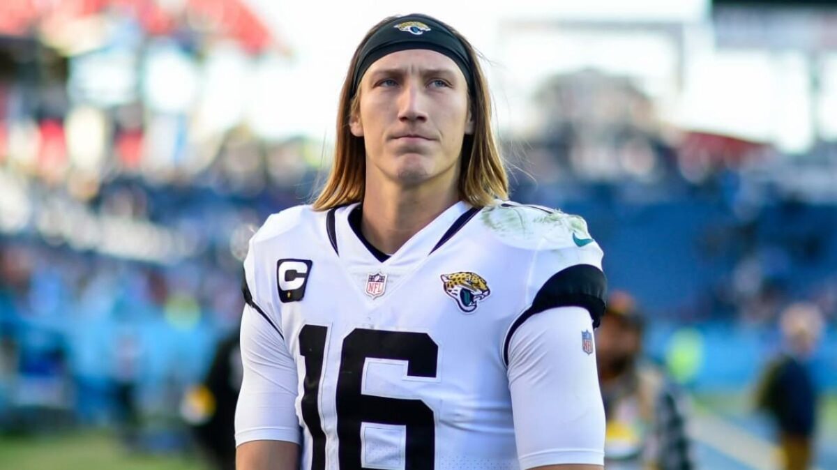 WATCH: "That's some cheap stuff!" - Jaguars forcing Trevor Lawrence to walk instead of getting him a cart after leg injury has fans agitated on social media