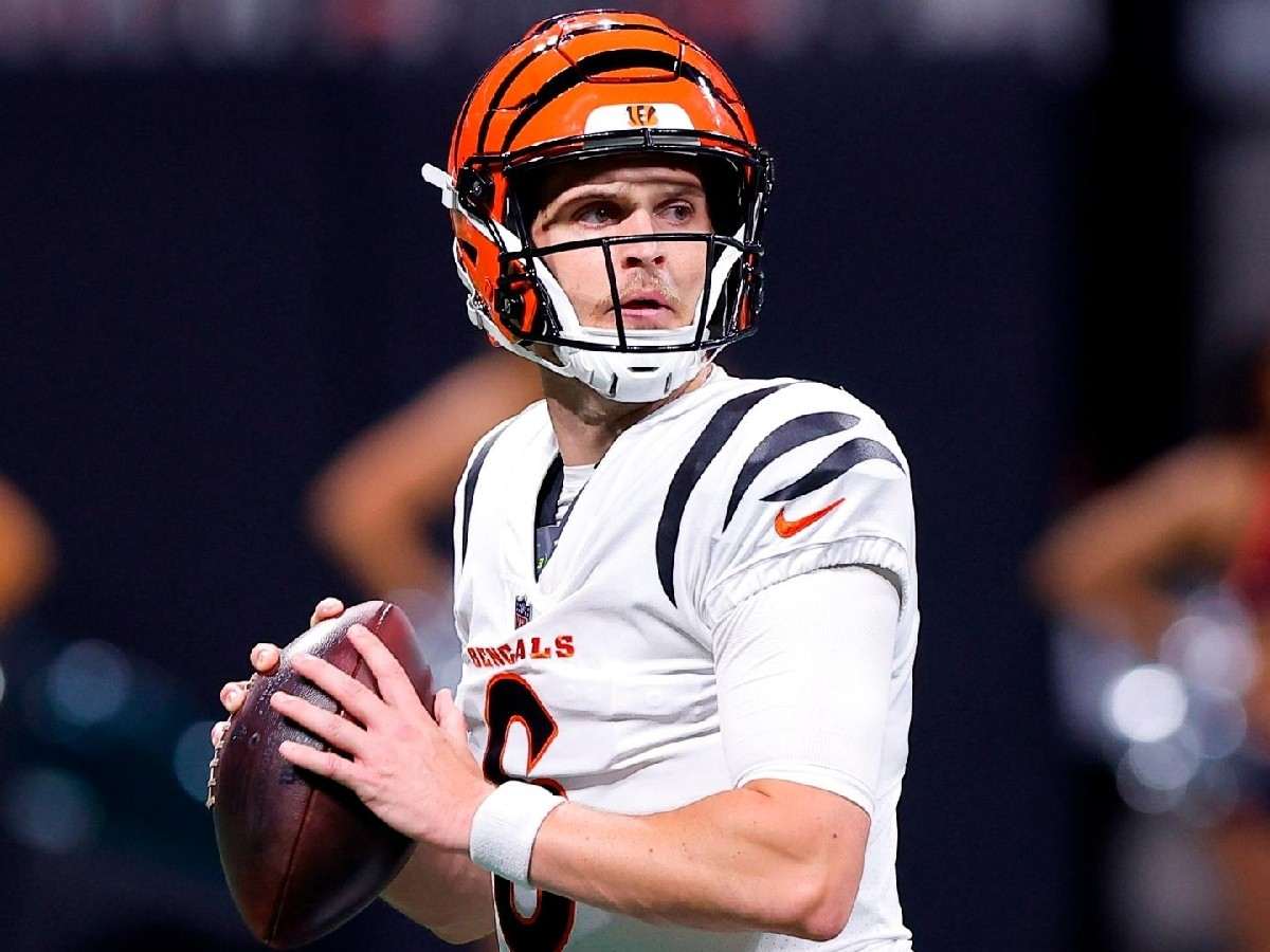 "I'm taking him over Joe Burrow!" - Jake Browning gets hyped by Bengals fans for his iconic 354 yards outing against the Jaguars