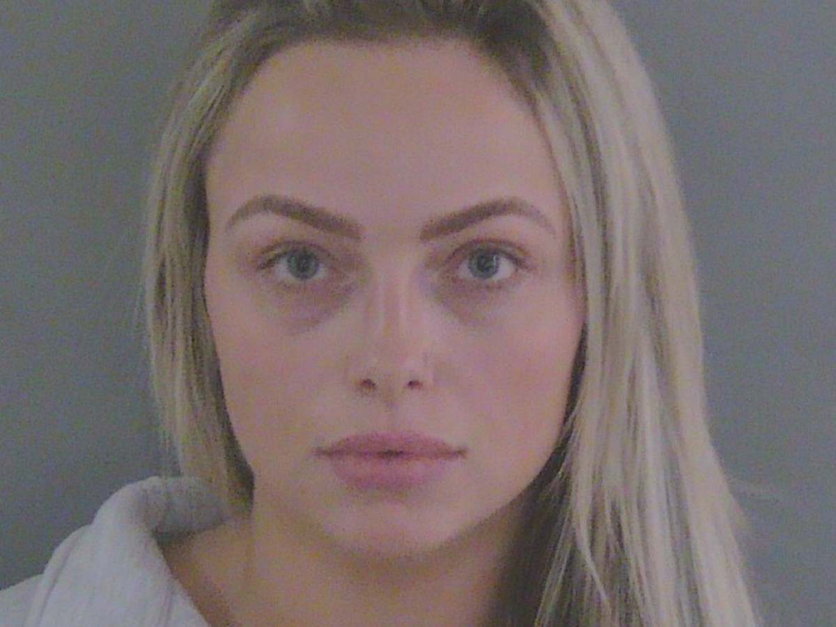 “How can you look fine even in a mugshot”- WWE Universe in disbelief as Liv Morgan gets arrested for marijuana possession in Florida