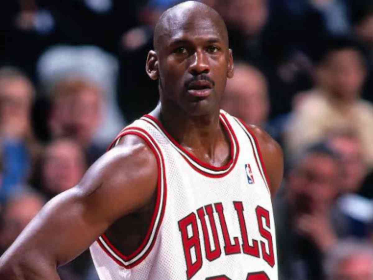 Michael Jordan one of the fastest players to reach 10000 NBA points