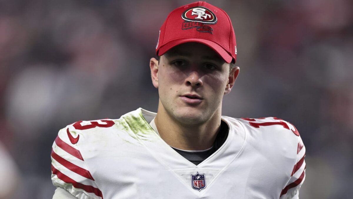 "MVP benched" - 49ers keeping Sam Darnold in at QB despite Brock Purdy being out of the medical tent against the Ravens has fans questioning Mr. Irrelevant's future