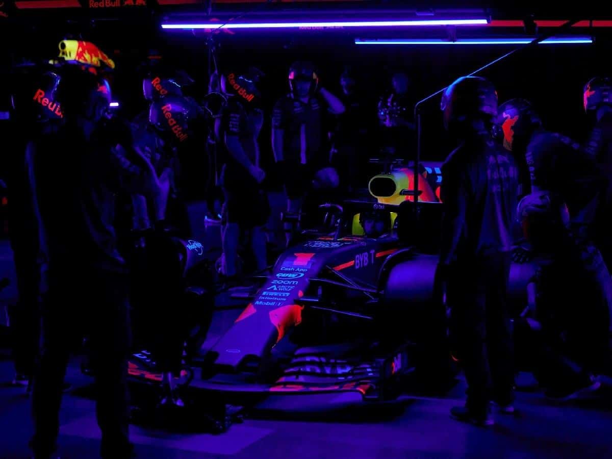 WATCH: Red Bull performs first-ever F1 pitstop in utmost darkness