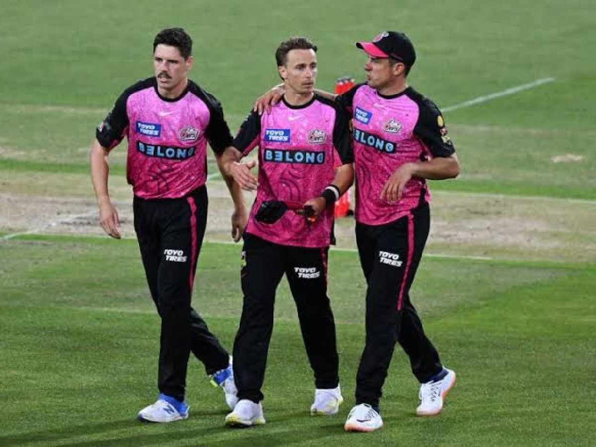 RCB’s latest buy Tom Curran faces 4-match suspension for INTIMIDATING an umpire before BBL match