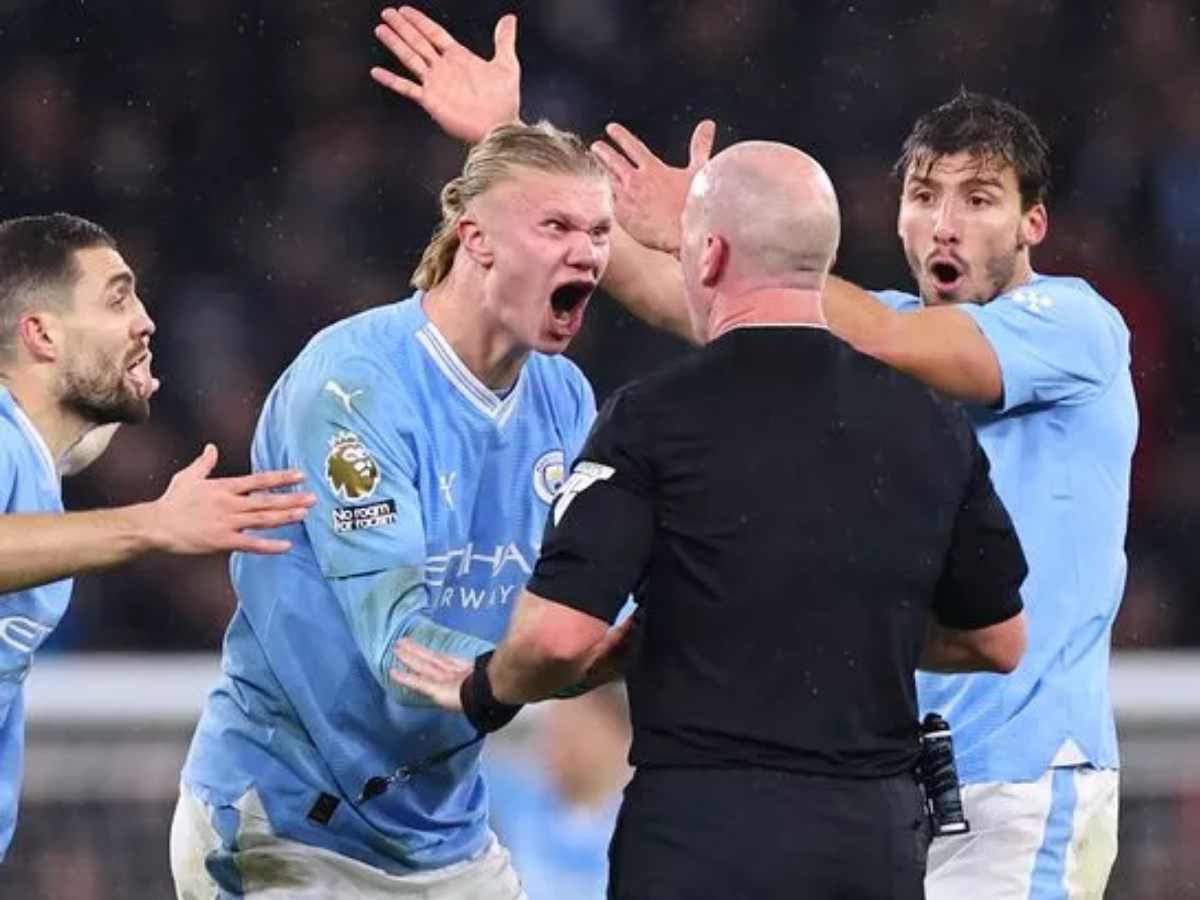 Simon Hopper and Man City star, Erling Haaland argue over a decision made by the referee