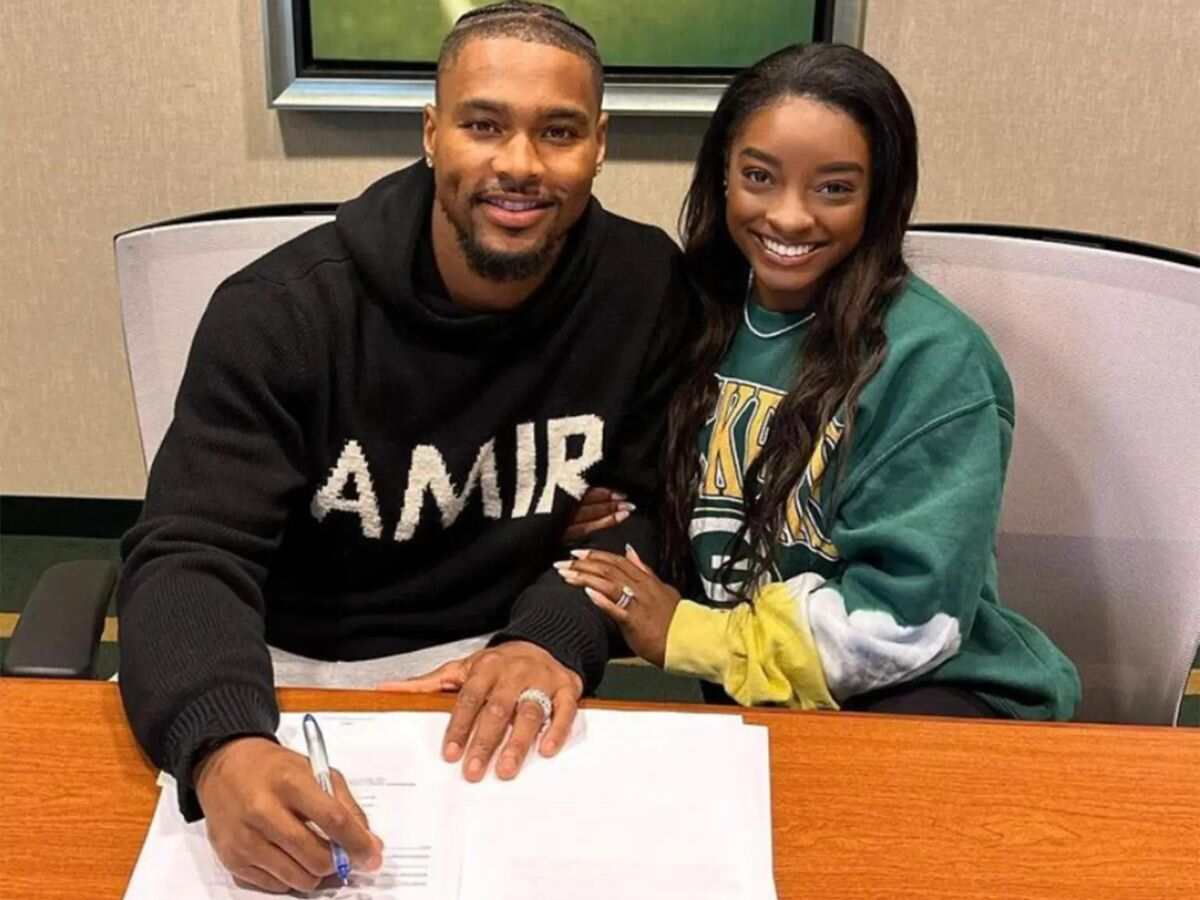 Simone Biles and Jonathan Owens