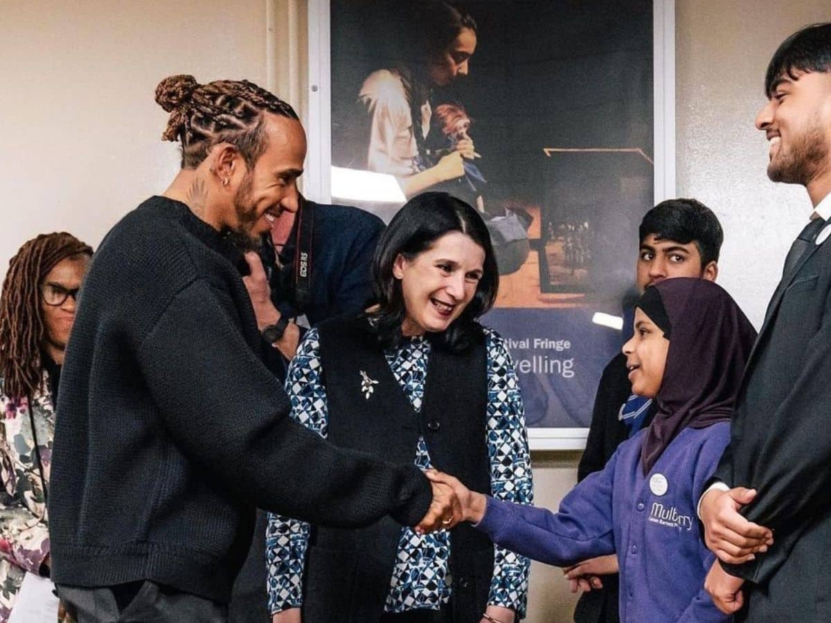 Lewis Hamilton meets with the students of Mulberry Schools Trust (via Instagram)