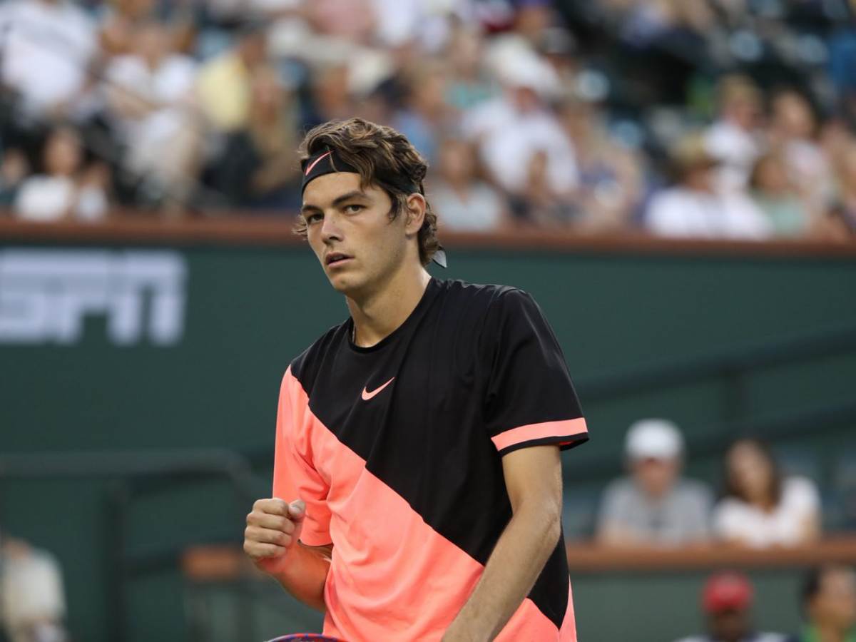 WATCH: Taylor Fritz rates his girlfriend Morgan Riddle an ‘8’ after having a joint practice session despite her failure to return any ball