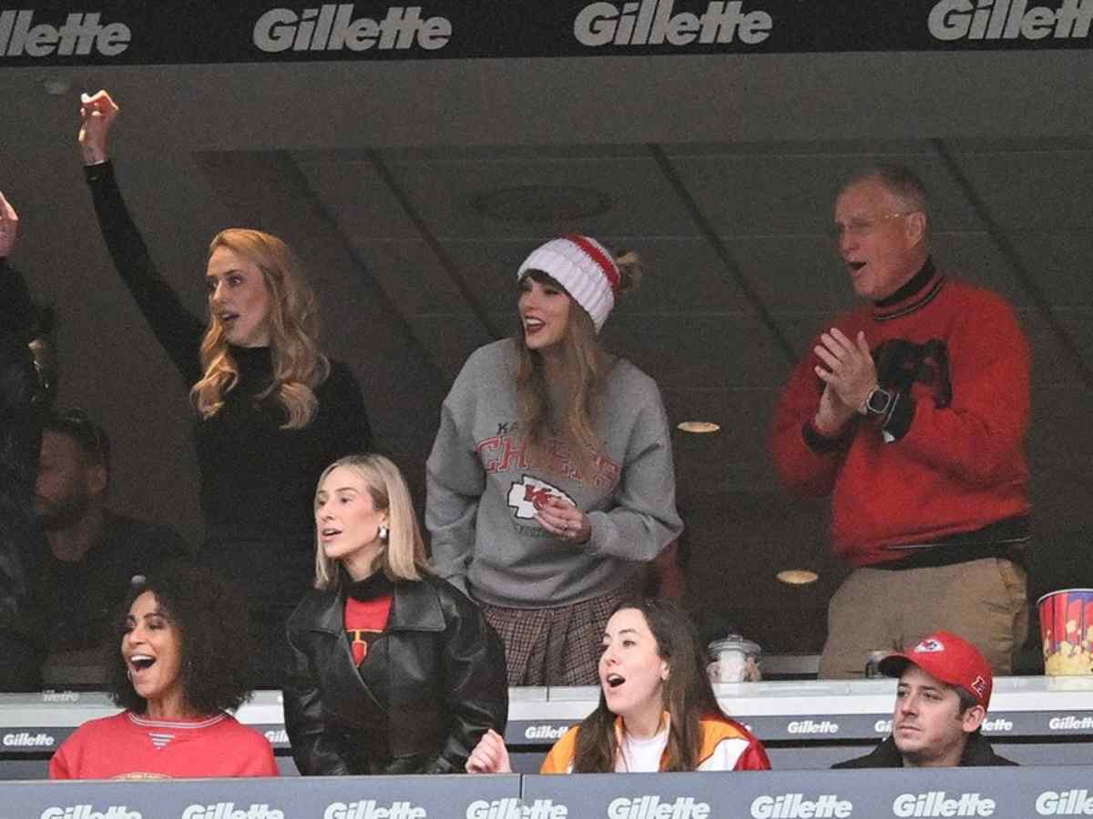 Taylor Swift with her father and Brittany Mahomes