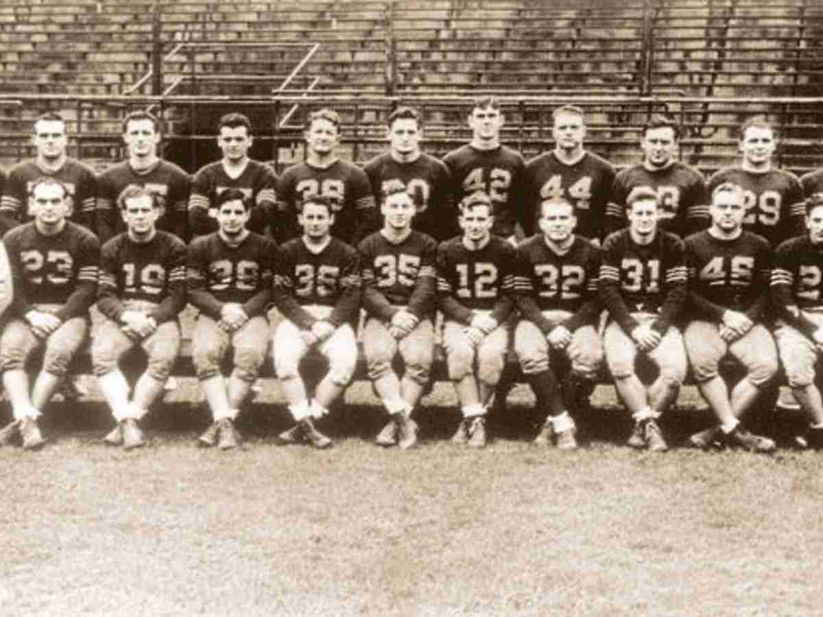 The 1942-1945 Chicago Cardinals currently hold the record for most consecutive losses (29) in North American sporting history