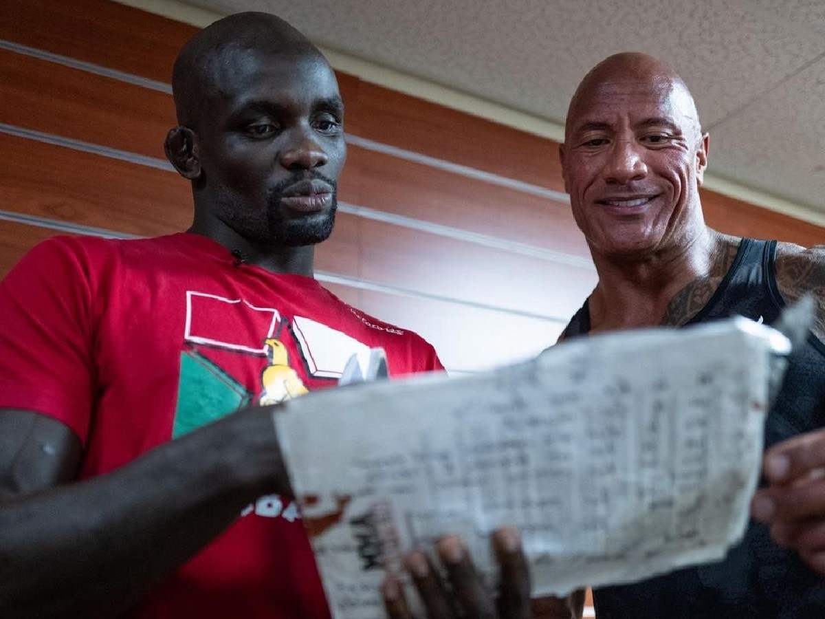 A picture of Themba Gorimbo and Dwayne Johnson when they met