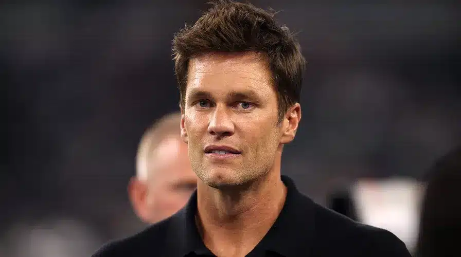 “F**k them!” Tom Brady blatantly claims he will ‘never’ cheer for 49ers because they passed him up 6 times in the 2000 NFL Draft