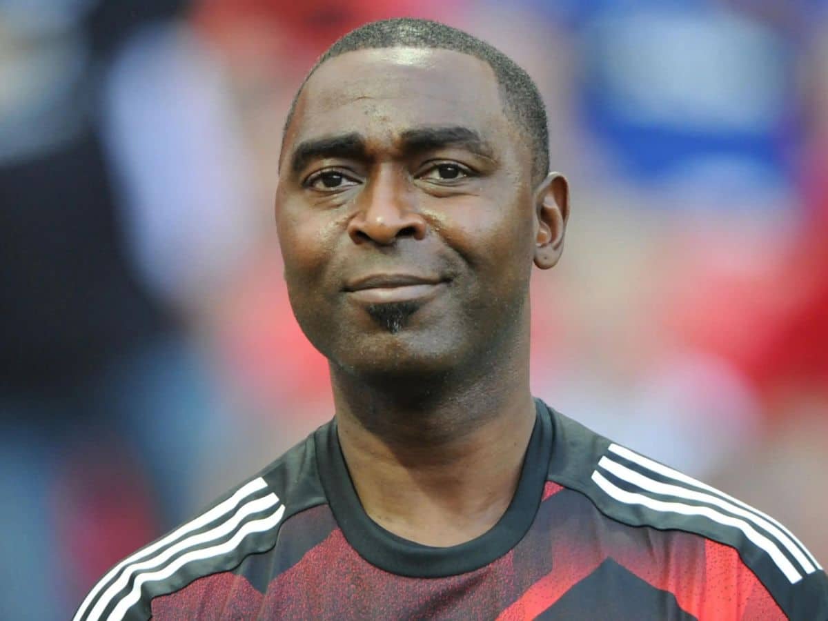 Andy Cole claims there is a MOLE in the Manchester United dressing room