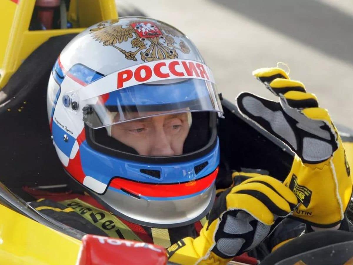 WATCH: When Russian President Vladimir Putin drove a Renault F1 car at St. Petersburg