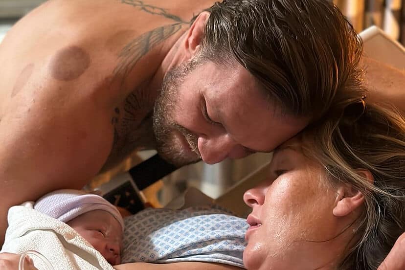 Fight fans react to Conor McGregor's posting images of newborn son