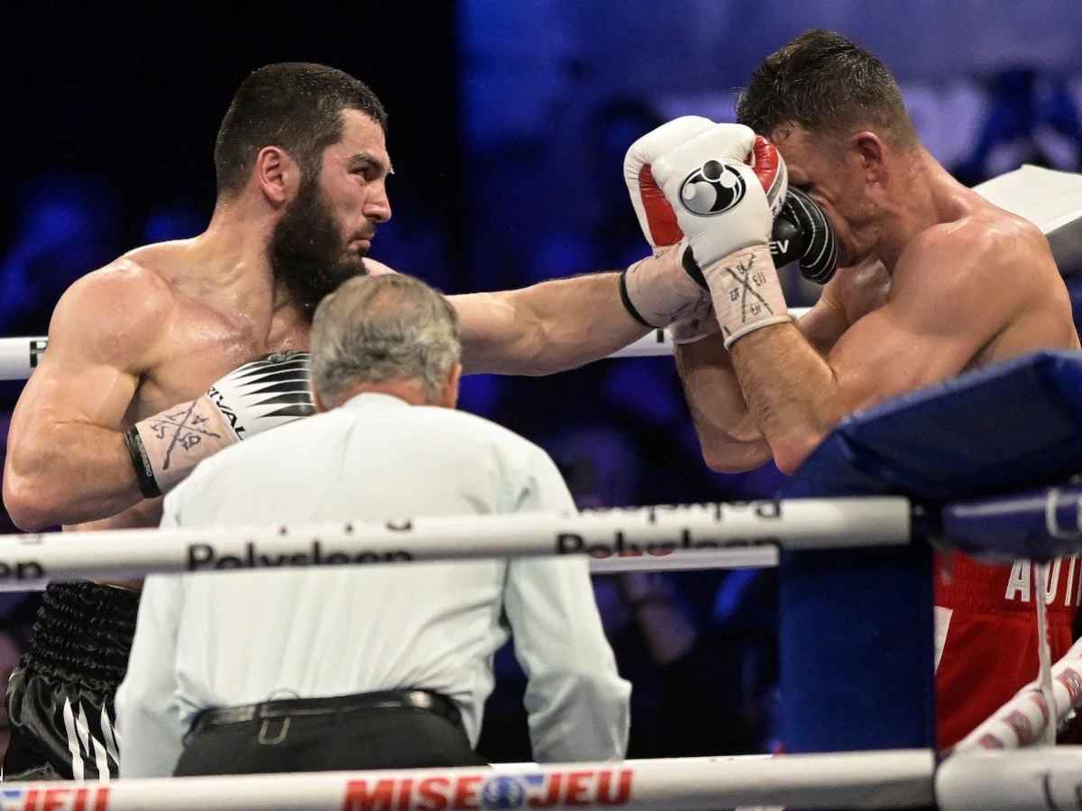 Artur Beterbiev and Callum Smith