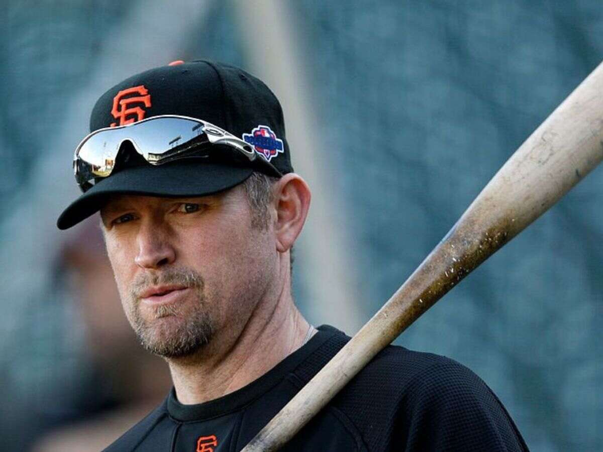 Ex-MLB star Aubrey Huff FIRES back at conservative influencer after leaving social media