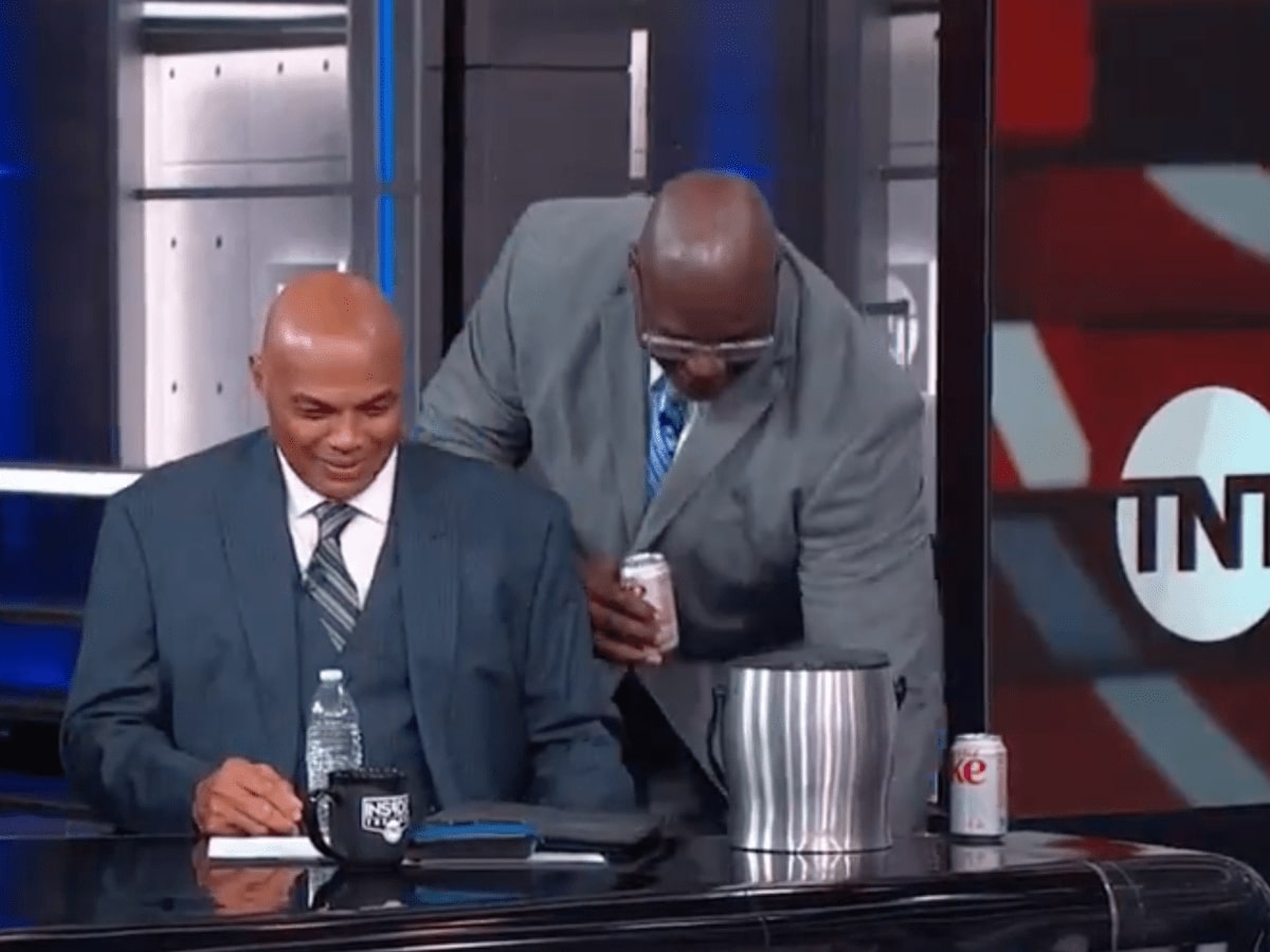 “Haven’t gone a day without one…” After shocking world with diet coke resolution, Charles Barkley gives disappointing update on quitting beverage