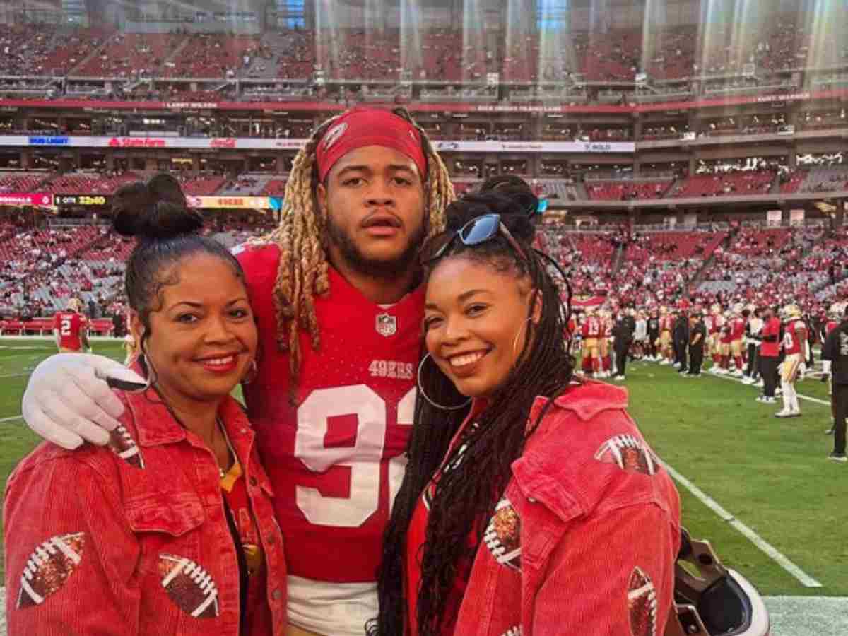 Chase Young with mother and sister