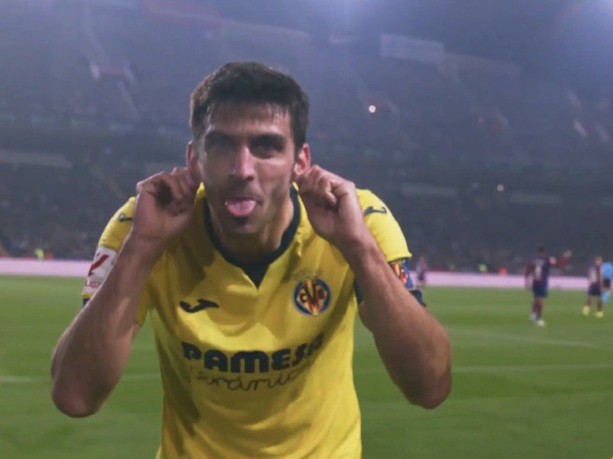 Gerard Moreno's celebration after scoring vs Barca