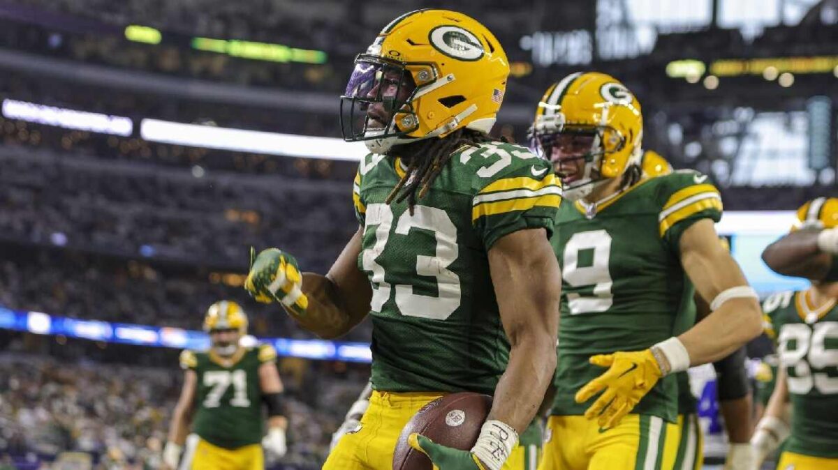 Aaron Jones' Wikipedia bio bizarrely changed to 'owner of the Dallas Cowboys' following Packers' narrative-changing win over Dallas