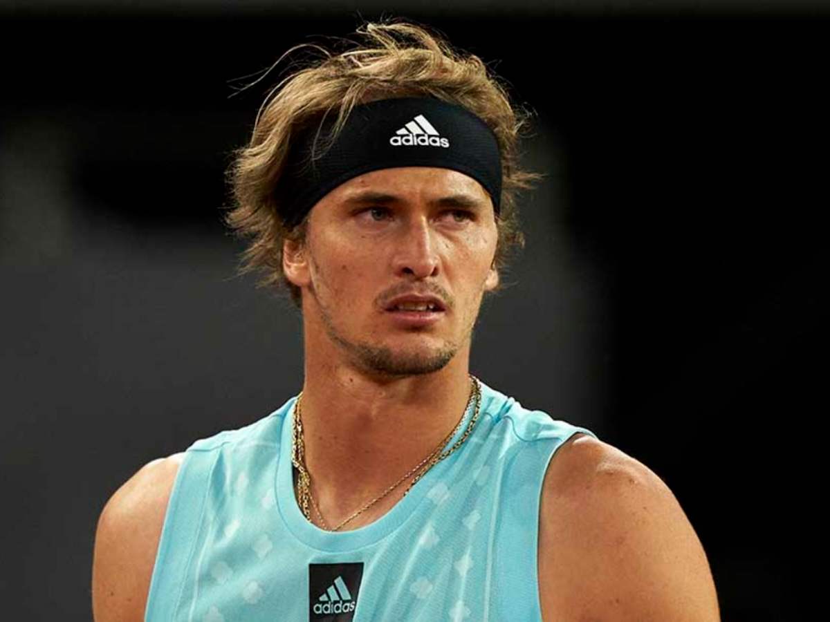 “You hate Zverev so much”- Tennis fans come down hard on Naomi Osaka’s author as he issues a viral statement to keep Alexander Zverev on “avoidable grounds”