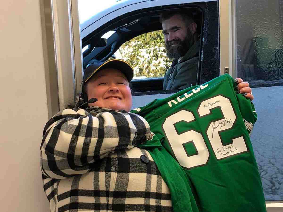 Amid retirement buzz, Jason Kelce drops off a signed jersey for his favorite employee at local McDonald’s outlet