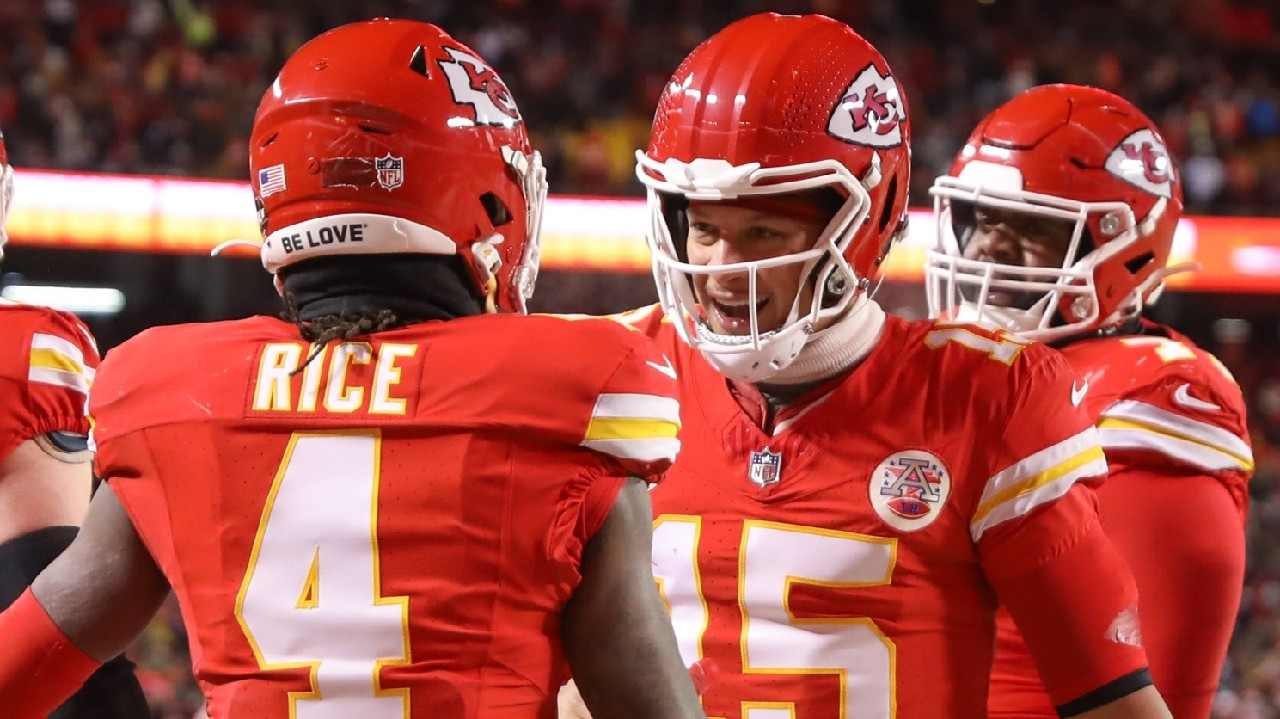 “I knew he was…” Patrick Mahomes throws light on how WR Rashee Rice ‘earned his trust’ post-win in the wild-card game against Dolphins