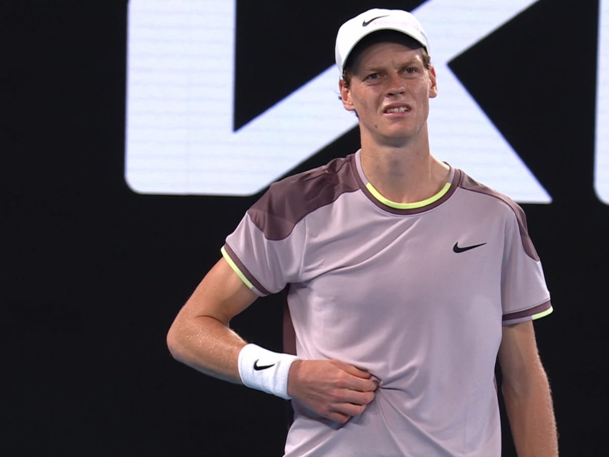 Jannik Sinner injured at the Australian Open? Injury scare plagues the quarterfinal match against Andrey Rublev as fans suspect the worse!