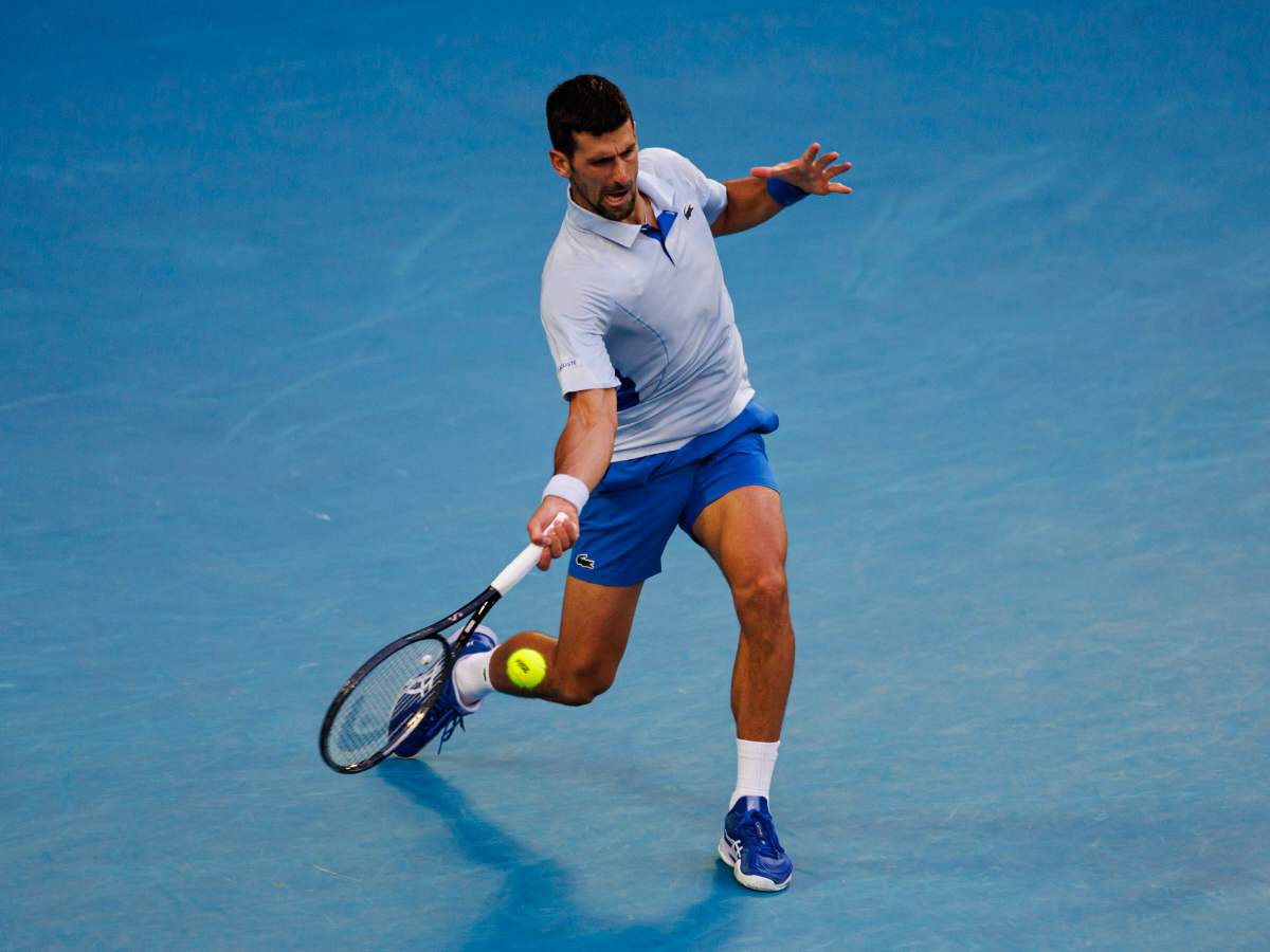 WATCH: Novak Djokovic shuts the crowd after hitting an INSANE volley from the baseline against Taylor Fritz