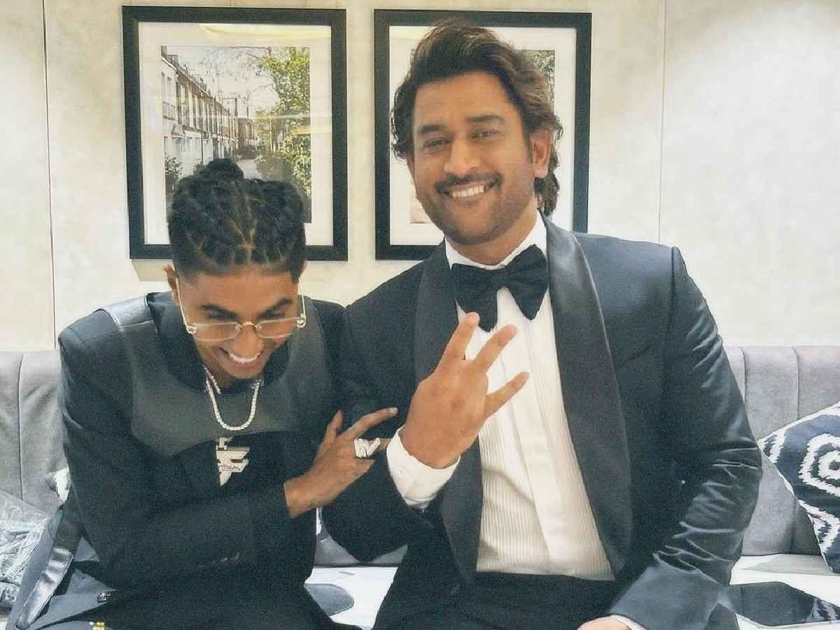 MS Dhoni and MC Stan