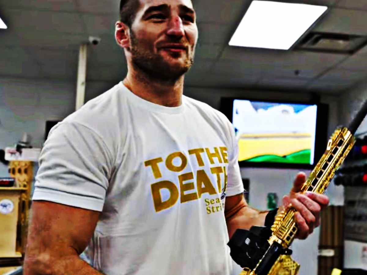 “Most American thing ever” – UFC champ Sean Strickland giving away signed AR-15 gun ahead of Canadian PPV card has fans in shock