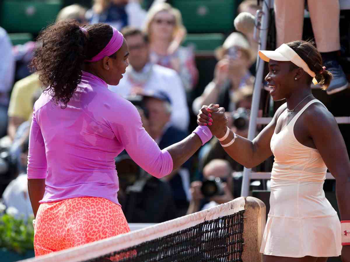 Sloane Stephens got her priorities straight as she pulls off a Serena Williams-esque mid-match snack routine on-court at the Australian Open