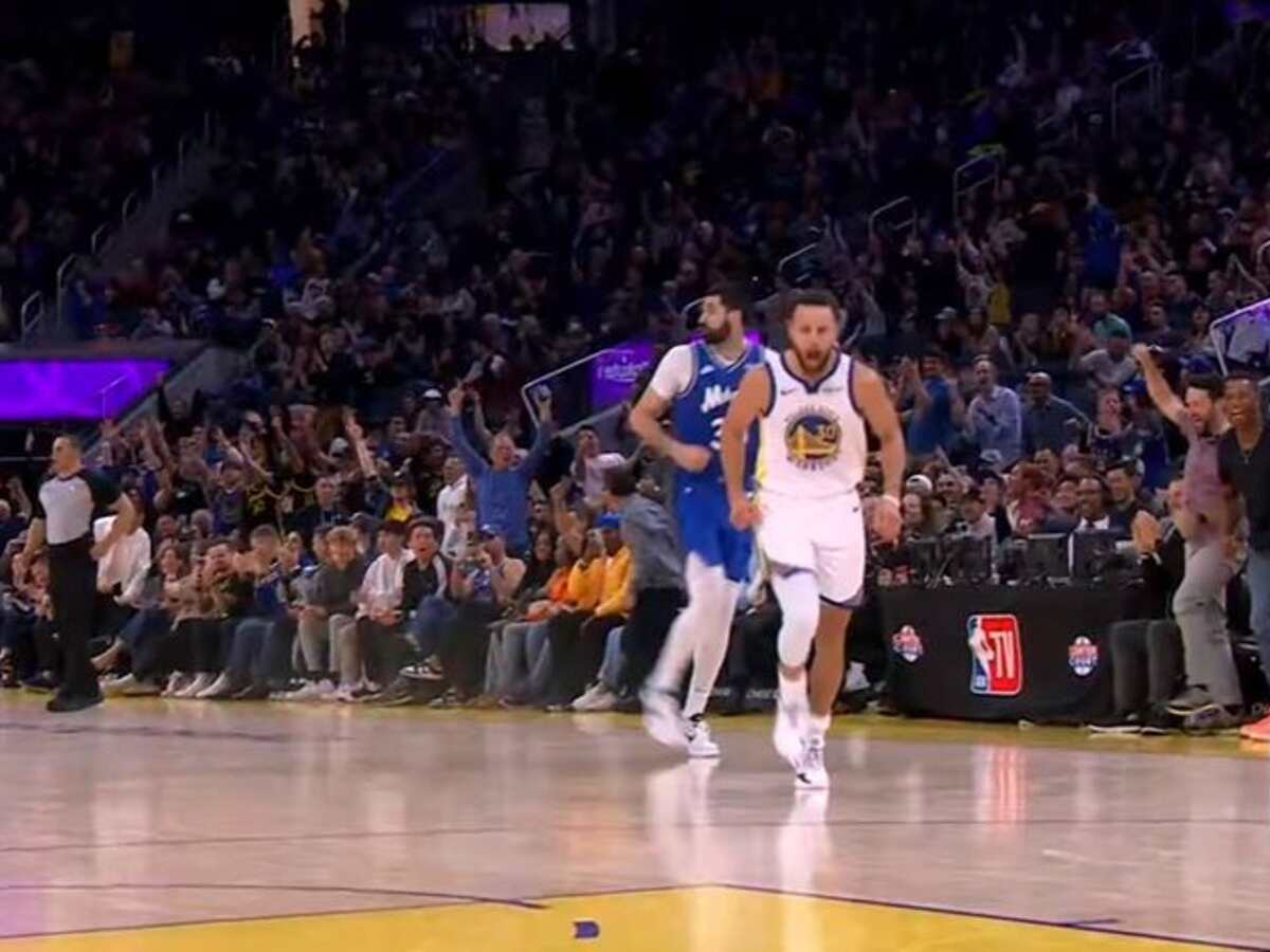 Steph Curry yelling and telling himself something after making a heavily contested three as the Orlando Magic call timeout (NBA)