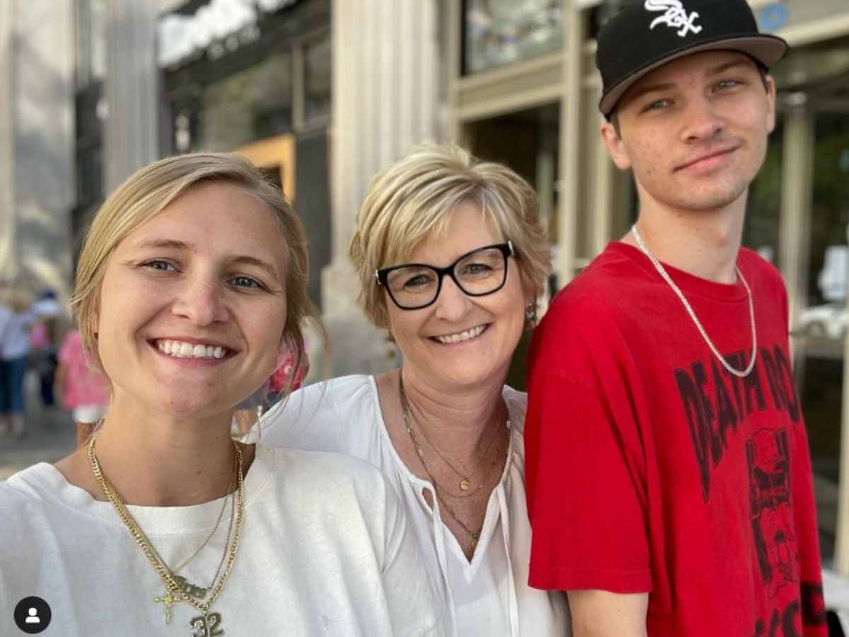 Tatum Causey with her mother and brother