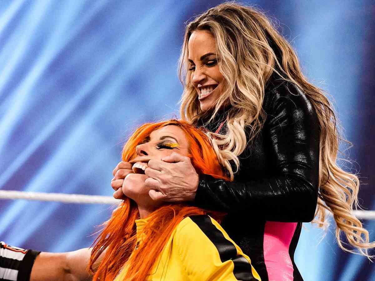 Trish Stratus vs. Becky Lynch