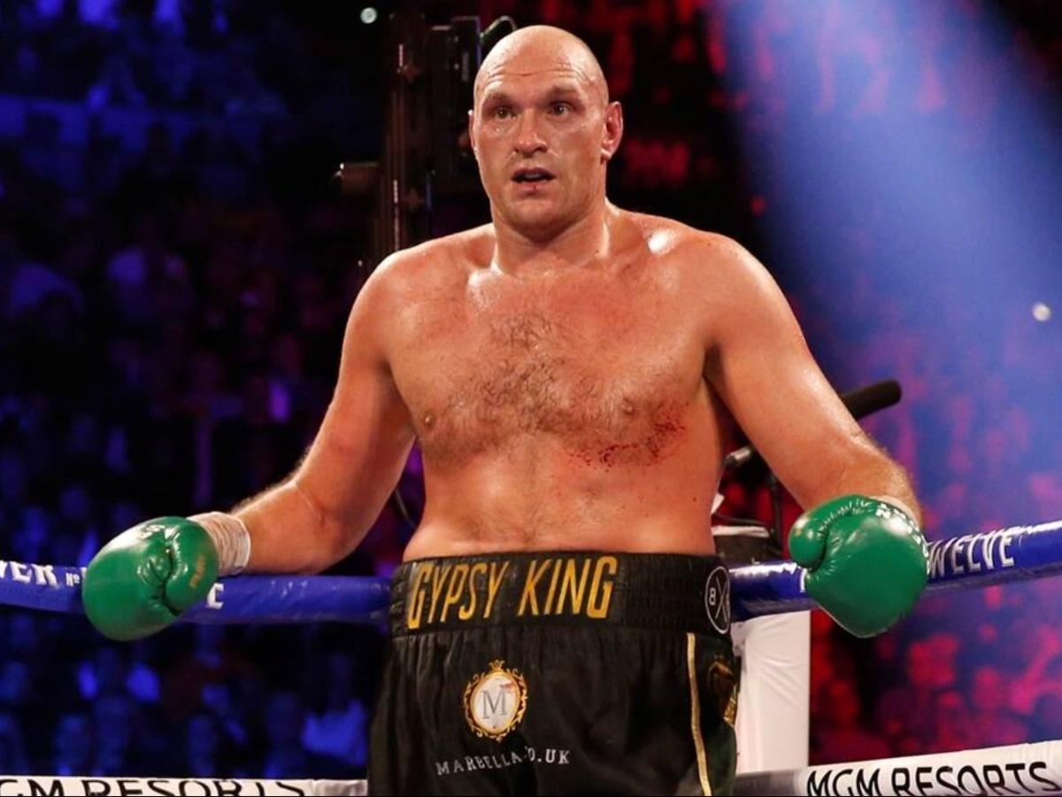 “Wonder what Mike Tyson would’ve done to him” – Tyson Fury’s seven-time knockdown compilation has fans questioning Gypsy King’s chin