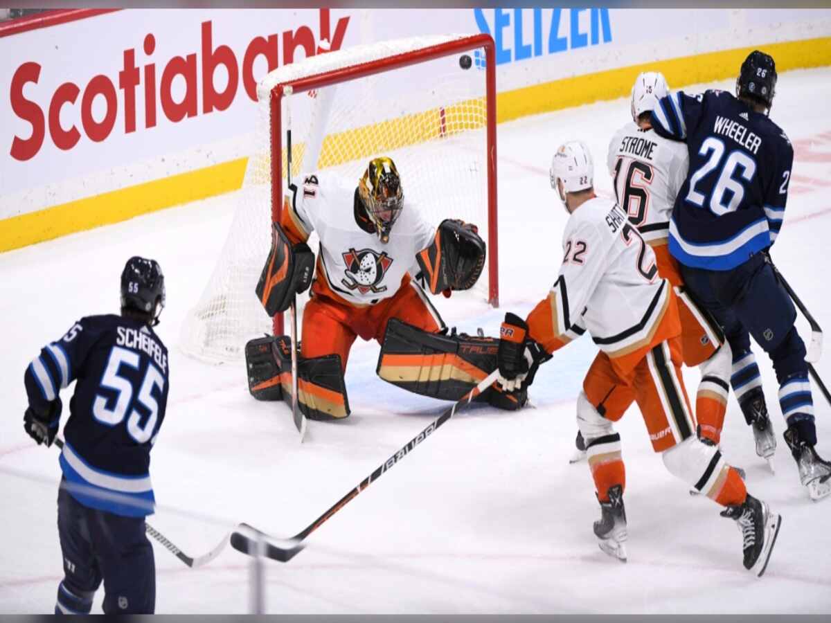 Winnipeg Jets vs the Anaheim Ducks